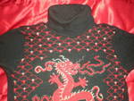 Блузка полуполо машинно плетиво с червен дракон DSCN59911.JPG