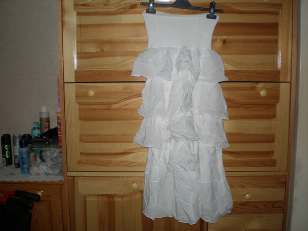 Дълга бяла пола на волани -10 лв dkenanova_Picture_0012.jpg Big