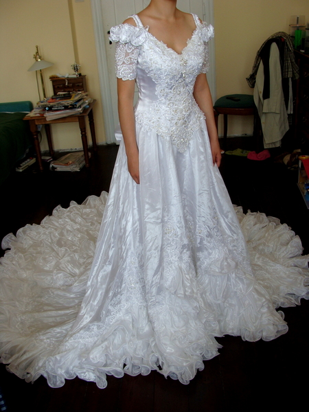 Сватбена ( булченска ) рокля - St. Patrick с огромен шлейф НАМАЛЕНА hrisy1_DSC062061.JPG Big