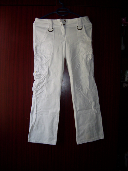 бяло панталонче desita82_DSCI0349.JPG Big