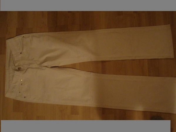 панталон бял sarina_44510977_1_800x600.jpg Big