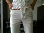 Страхотен бял панталон с подарък блузка sisa_deni_010720111196.jpg