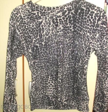 10 лв с доставката !! Чисто нова блузка с дълъг ръкав 2 Diyana23_10807197_1_585x461.jpg Big