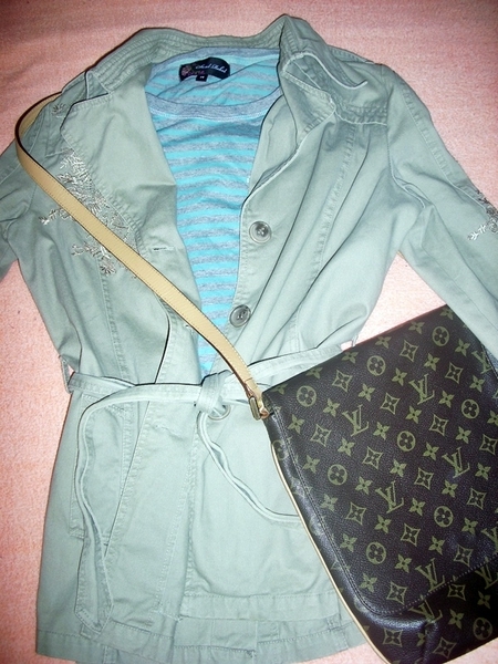 Страхотен лот- тренч, блузка и чанта MarianaT_IMG_0138.JPG Big