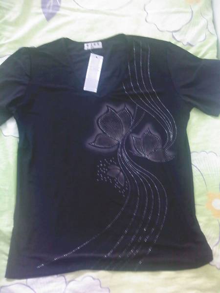 Нова черна блузка bluza21.jpg Big