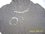 две блузки подарък 2чифта обеци гривна и герданче zerbulova_STA70298.JPG