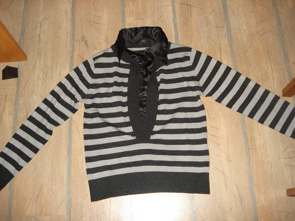 Пуловерче с имитация на риза! DSC057691.JPG Big