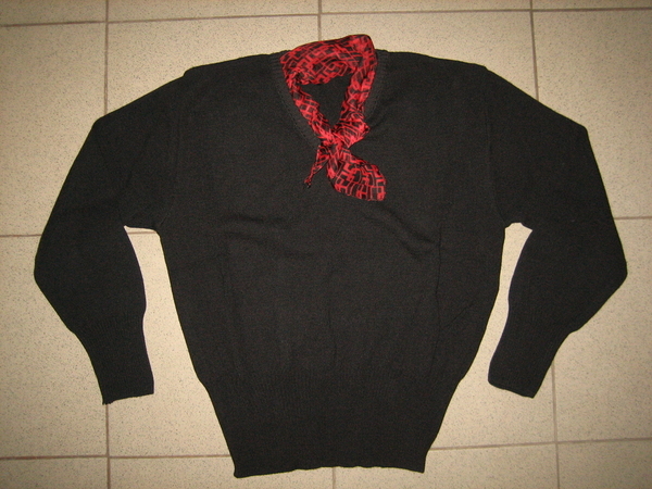 Черен пуловер шпиц, М Extravaganza_IMG_7844.JPG Big