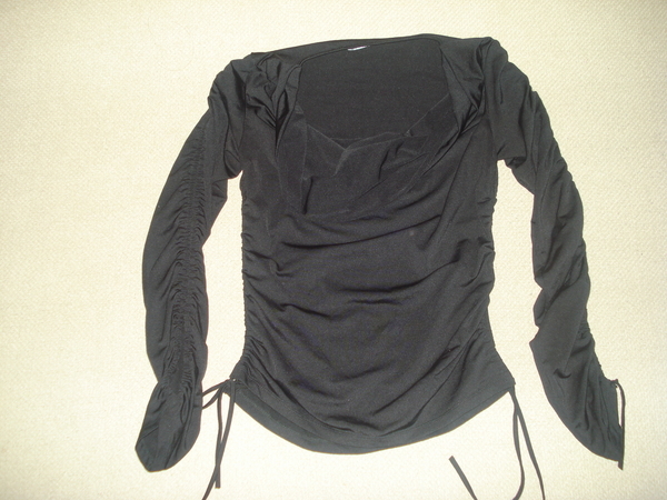 Интересна черна блуза за вечер mimico_DSC07085.JPG Big