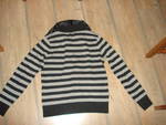 Пуловерче с имитация на риза! DSC05771.JPG