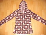 Топла блузка с качулка в лилавата гама- 5лв DSCF6995.JPG