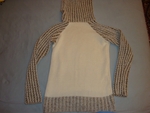 Бял пуловер с шарени ръкави Misado_DSC07266.JPG