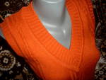 2 фини пуловерчета без ръкави за 8лв.(може и поотделно) Picture_6874.jpg
