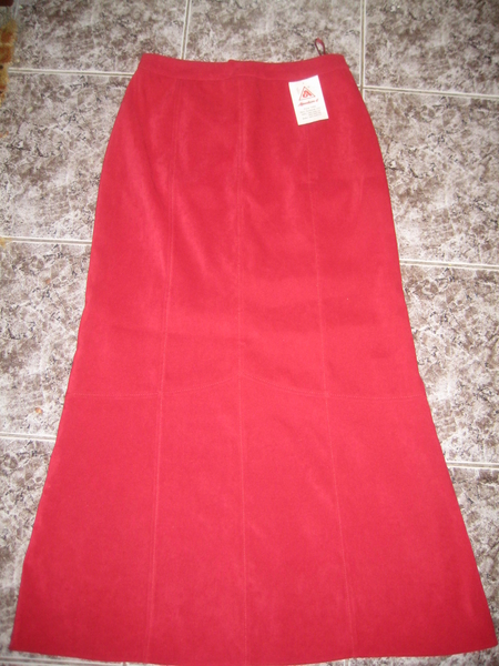 стилна, дълга, червена пола на Аристон S Русе С ПОЩАТА iliana_1961_Picture_1705.jpg Big