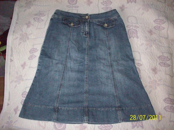 дънкова пола Esprit и дънки с капси UB Jeans lora03_100_5392.JPG Big