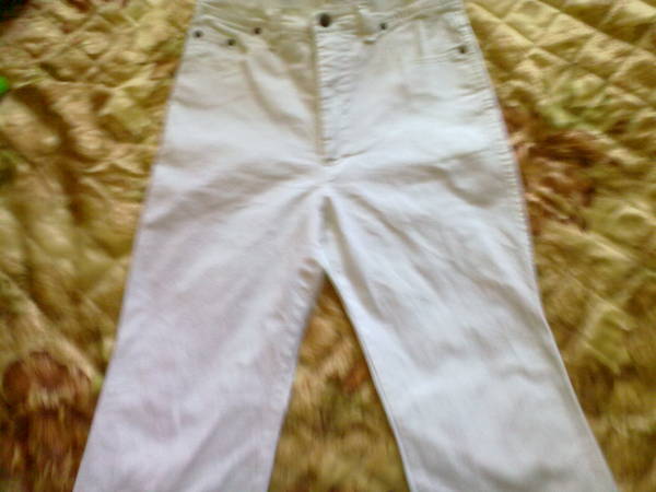 Още един бял панталон 23102010167.jpg Big