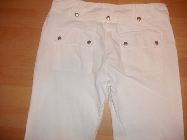 Бял летен спортен панталон - 10лв DSCF7374.JPG Big