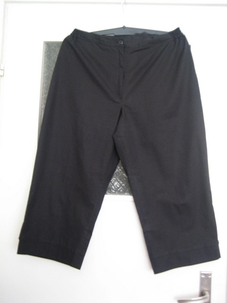 Черни панталони - бермуди /2 модела/ Toto_IMG_05512.jpg Big