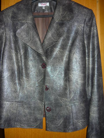 Елегантен младежки костюм - сако с пола - размер 38 015014733.jpg Big