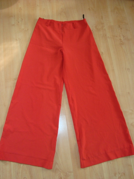 Червен лот-панталон и топ me4o77_DSC06500.JPG Big