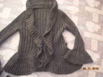 страхотна  плетена жилетка с подходящи боти в сиво DSCN39411.JPG